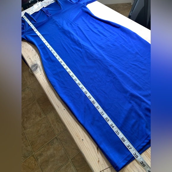 Long Sleeve Square Neck Bodycon Midi Dress - Picture 12 of 14